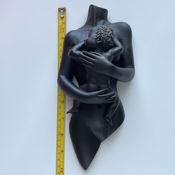 Mother and Child Sculpture Wall Art - Picture 4 of 5